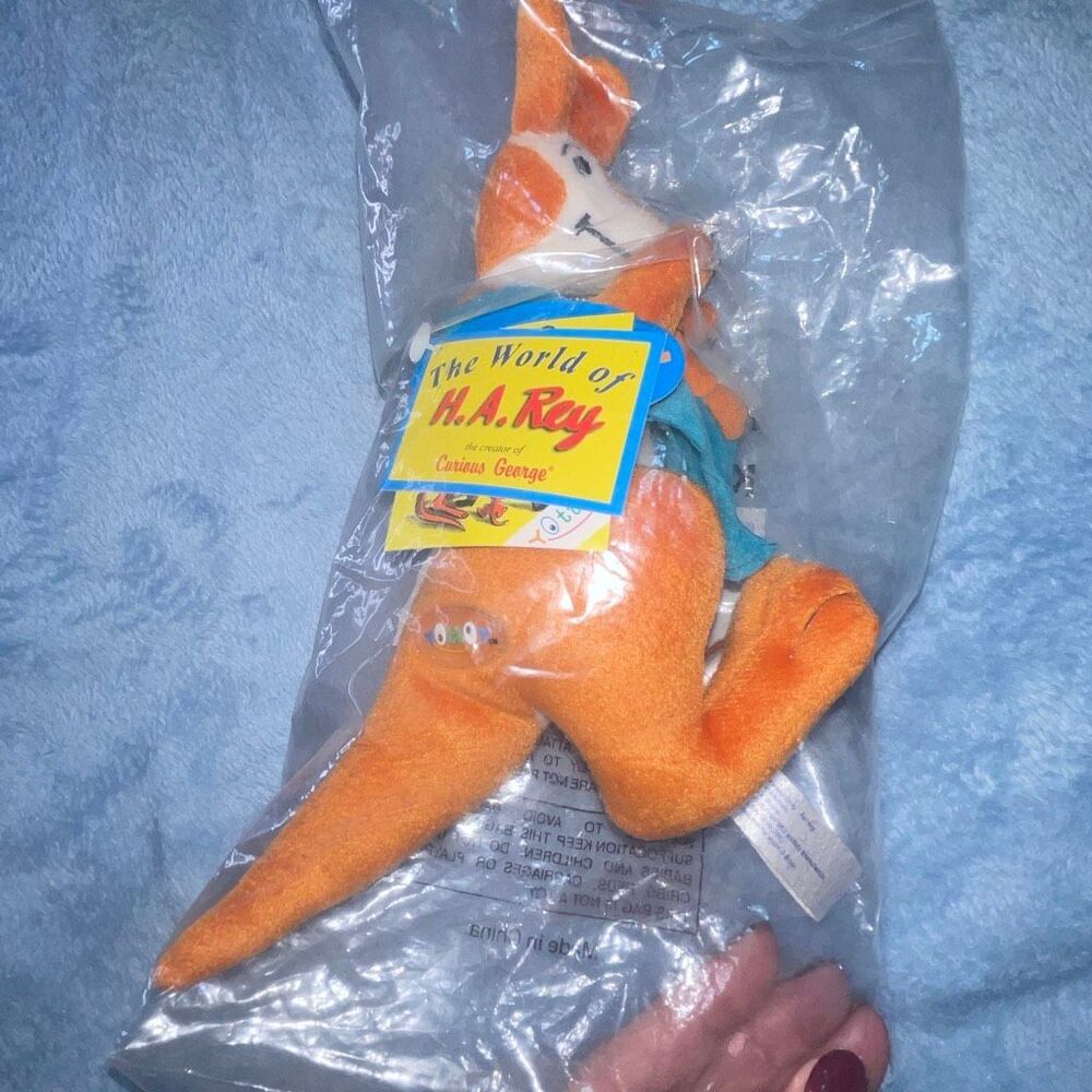 New YOTTOY 8” Katy No Pocket Kangaroo Plush VTG 2001 NIP